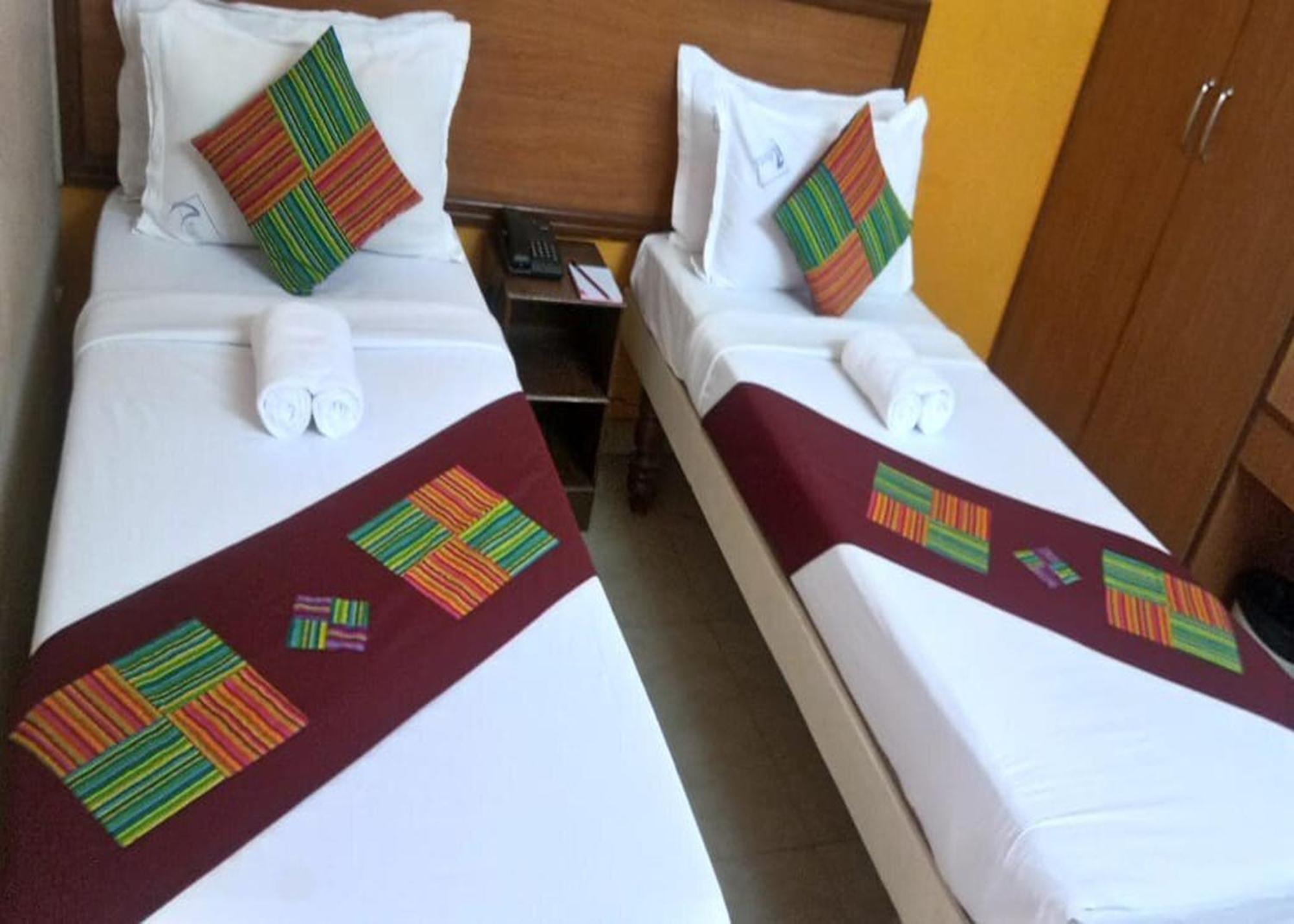 สปอต ออน 36102 อักษร รีเจนซี Hotel บังกาลอร์ ภายนอก รูปภาพ